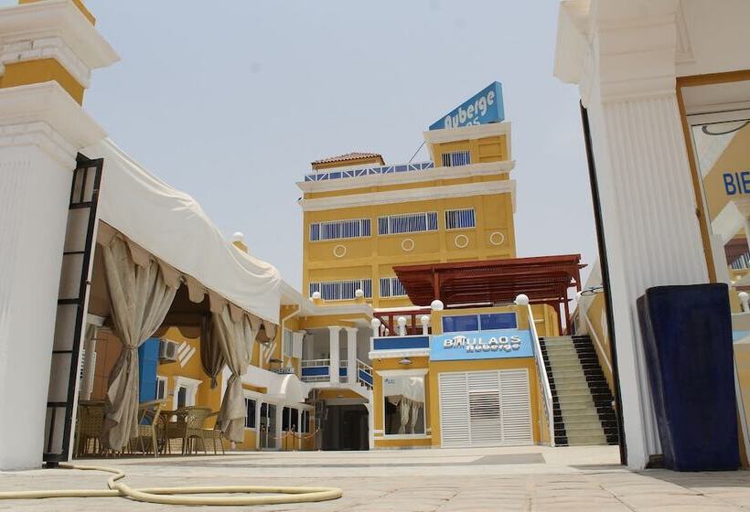 هتل Auberge Boulaos