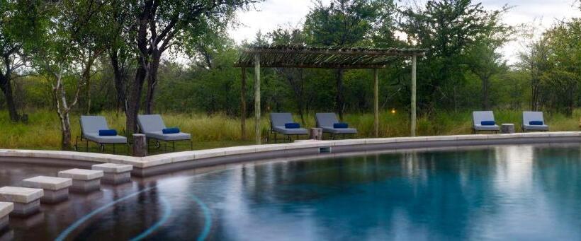 אתר נופש Mushara Bush Camp