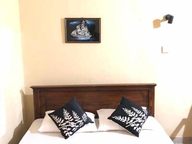 تختخواب و صبحانه House Of Ahasna