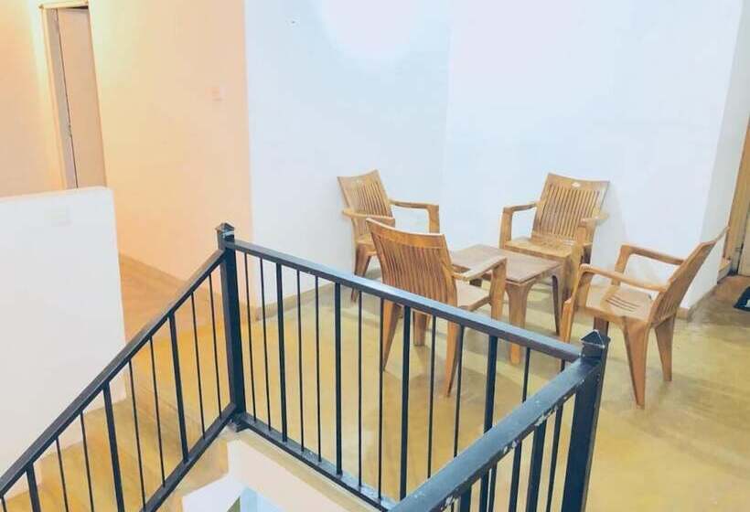 تختخواب و صبحانه House Of Ahasna