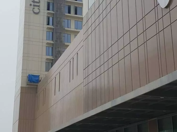 Citadines Bay City Manila