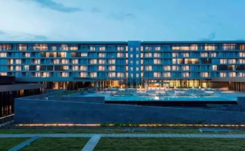 Grand Hotel De Kintélé