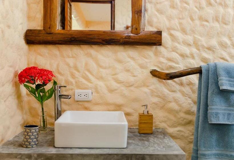 هتل Entre Dos Aguas