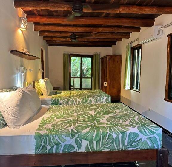 هتل Entre Dos Aguas