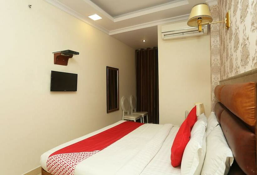 בית מלון כפרי Oyo 13355 Grest