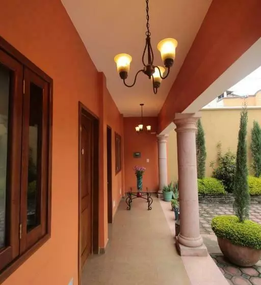 هاستل Posada Hacienda Real