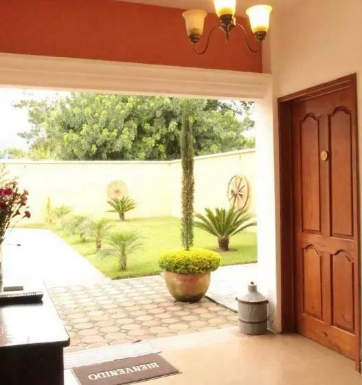 هاستل Posada Hacienda Real
