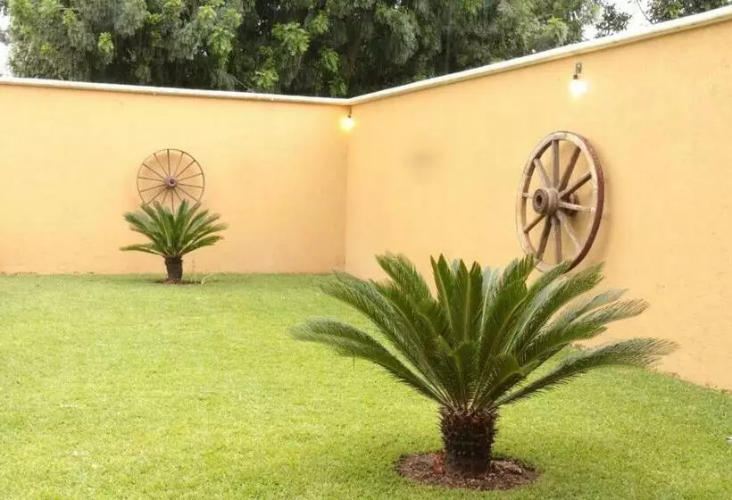 هاستل Posada Hacienda Real
