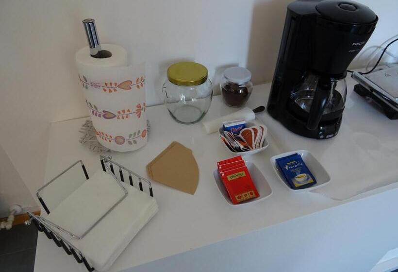 ベッドアンドブレックファースト Charme Rooms Villa Moroni