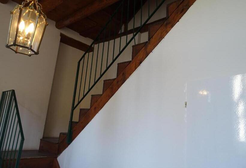 ベッドアンドブレックファースト Charme Rooms Villa Moroni