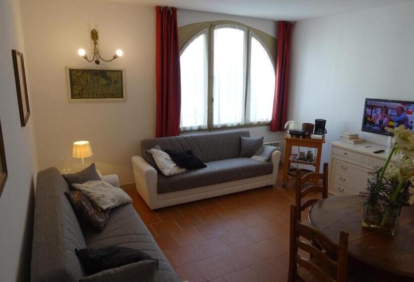 ベッドアンドブレックファースト Charme Rooms Villa Moroni