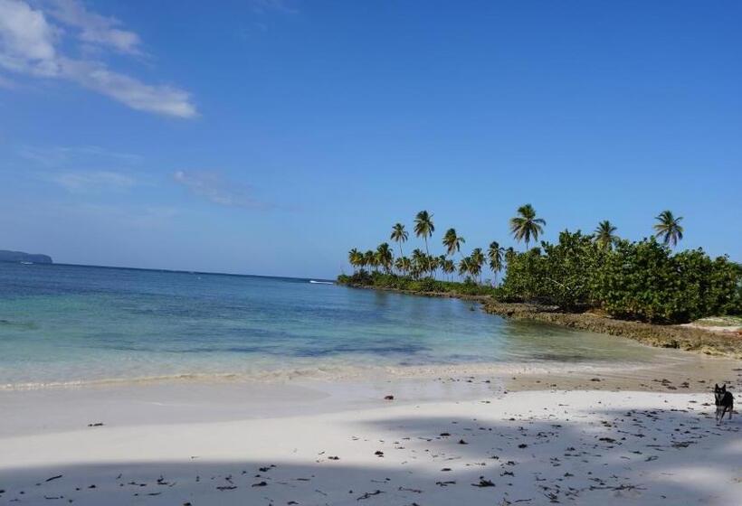 تختخواب و صبحانه El Castillo