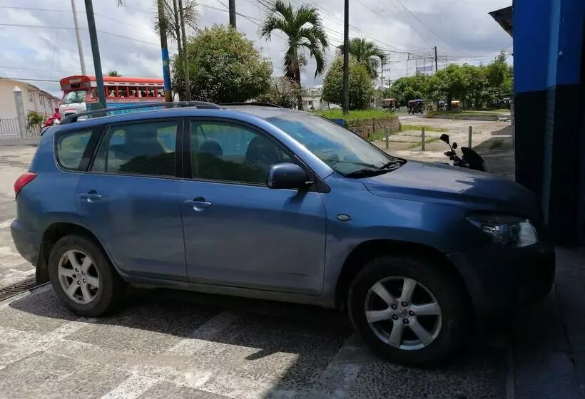 Aamiaismajoitus (B&B) Poseidon Guest House