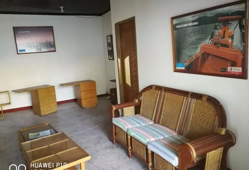 Aamiaismajoitus (B&B) Poseidon Guest House