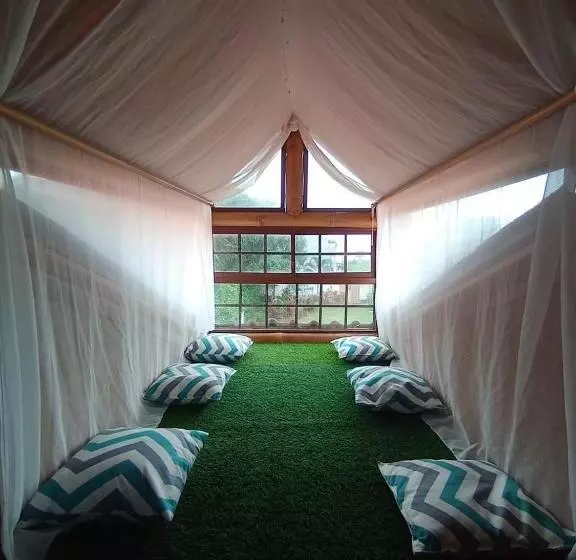 Hotelli Hosteria B Y B
