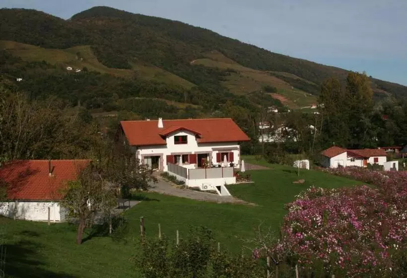 Majatalo Maison Laia