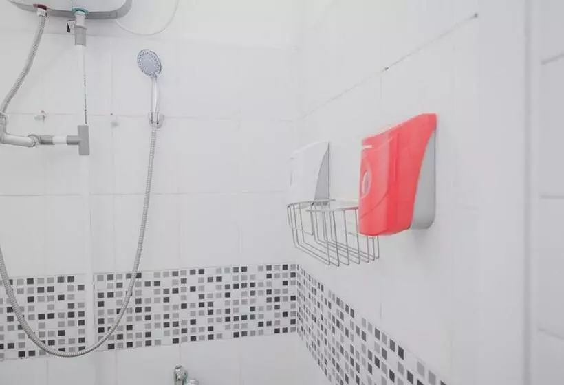 ペンション Reddoorz Syariah At Lampung Walk