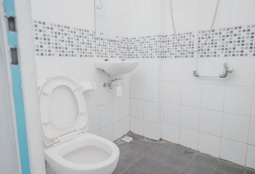 פנסיון Reddoorz Syariah At Lampung Walk