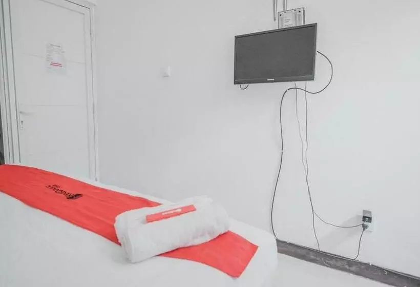 ペンション Reddoorz Syariah At Lampung Walk