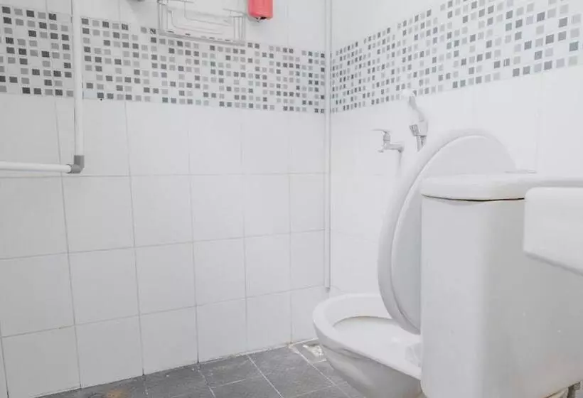 ペンション Reddoorz Syariah At Lampung Walk