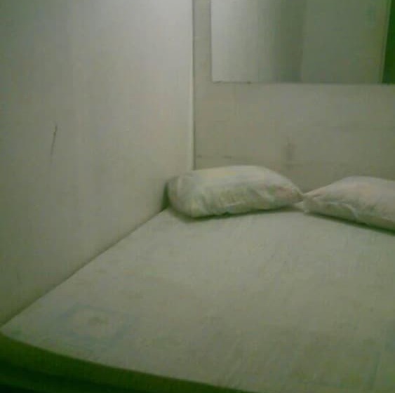 הוסטל Valeria Quartos