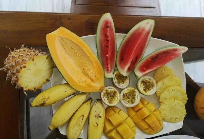 تختخواب و صبحانه Abhimani Bungalows