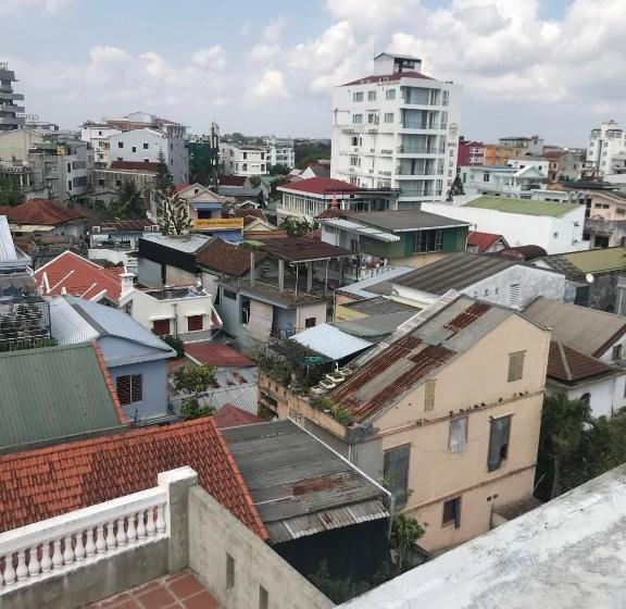 تختخواب و صبحانه Bon Ami Hostel