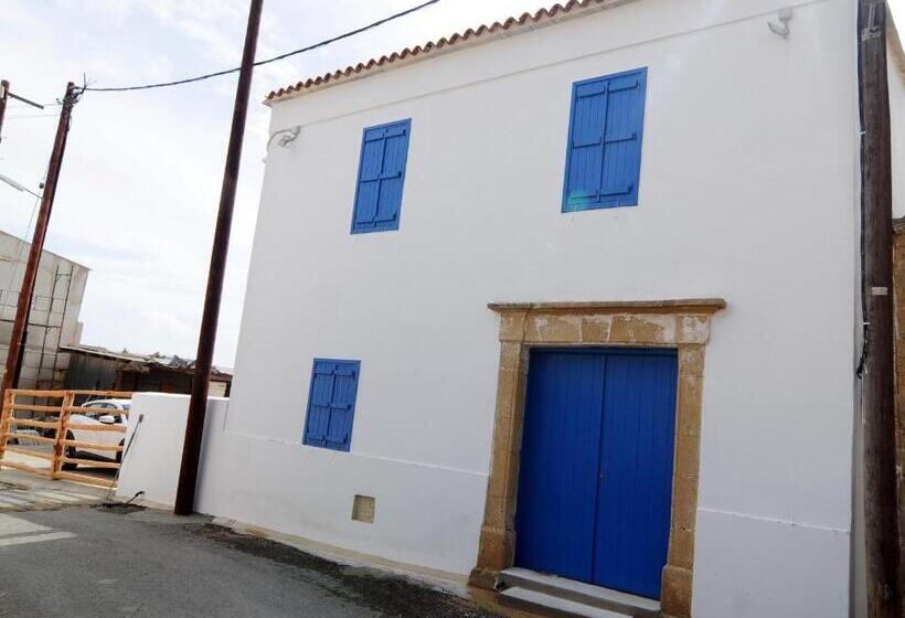 בית מלון כפרי Lithos Studios