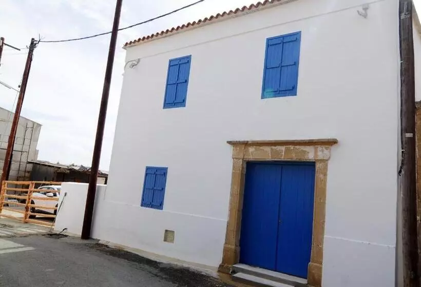 Hotel Lithos Studios