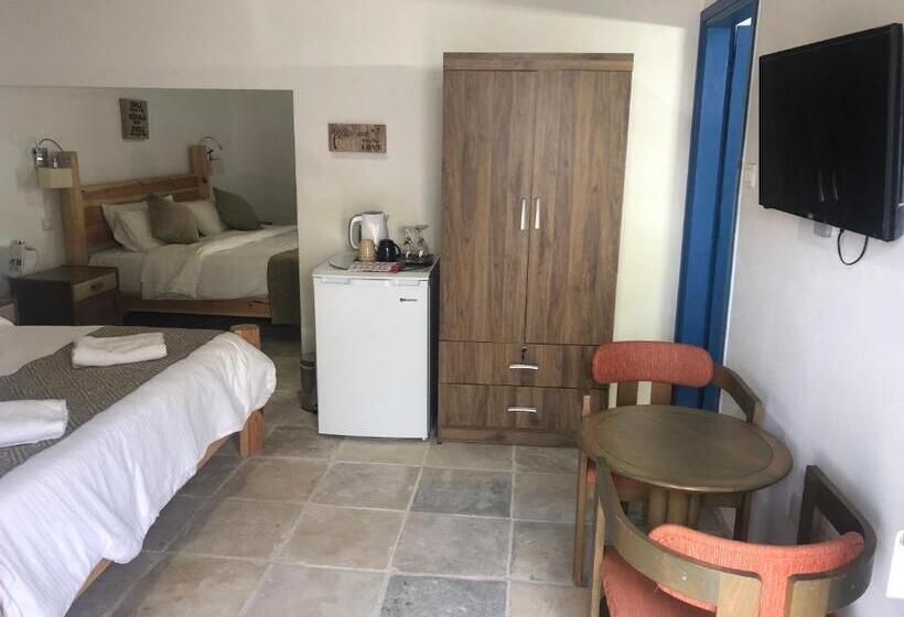 בית מלון כפרי Lithos Studios