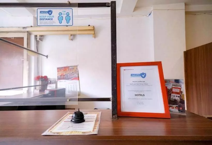 ホテル Reddoorz Near Braga Street