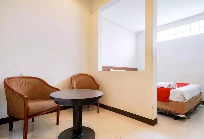 ホテル Reddoorz Near Braga Street