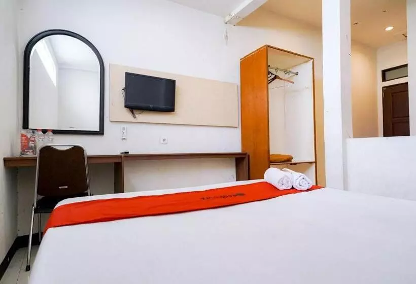 ホテル Reddoorz Near Braga Street