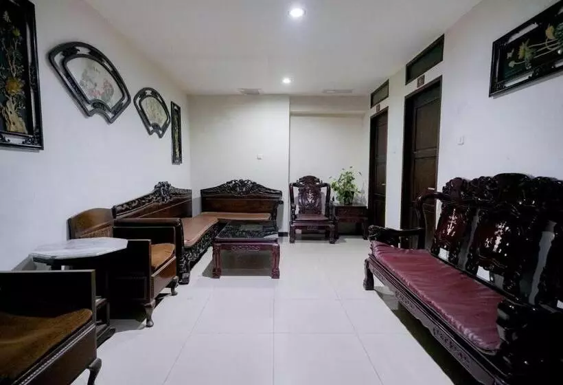 ホテル Reddoorz Near Braga Street