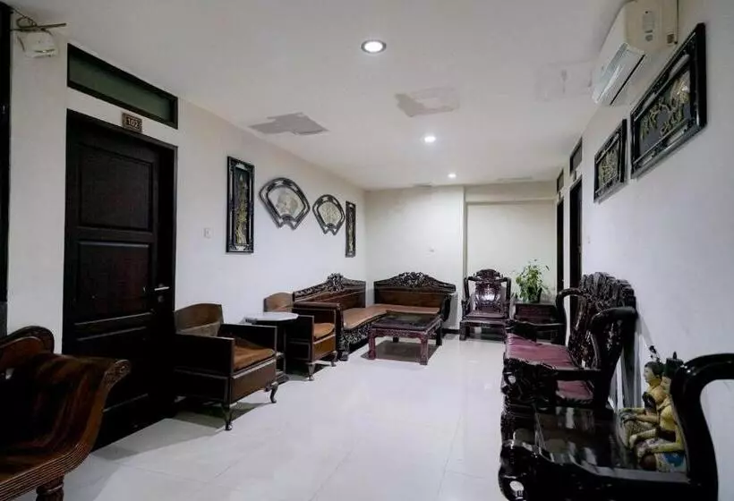 ホテル Reddoorz Near Braga Street