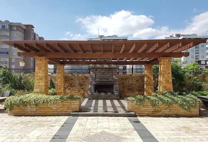 هتل Sarajevo Suit