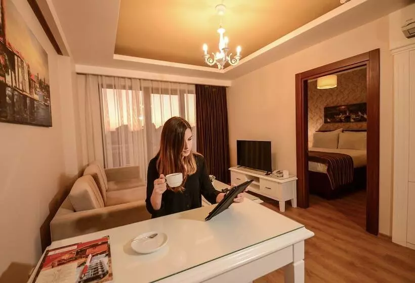 هتل Sarajevo Suit