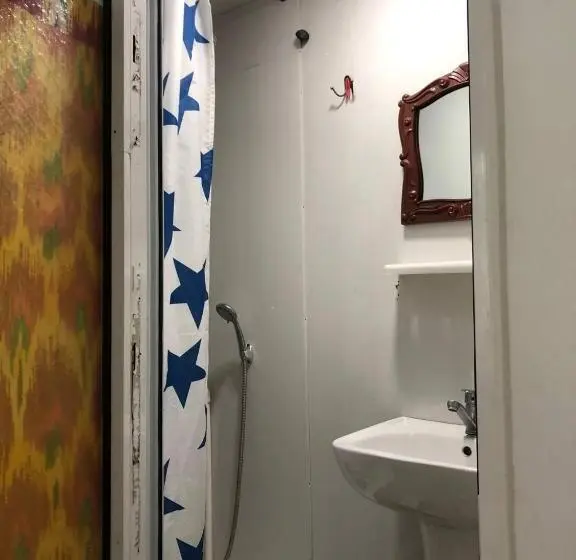 پانسیون Khan Rooms