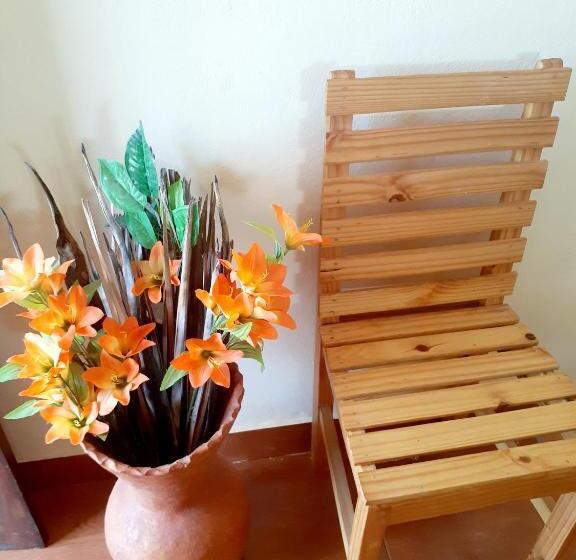 بنسيون Landa's Guest House