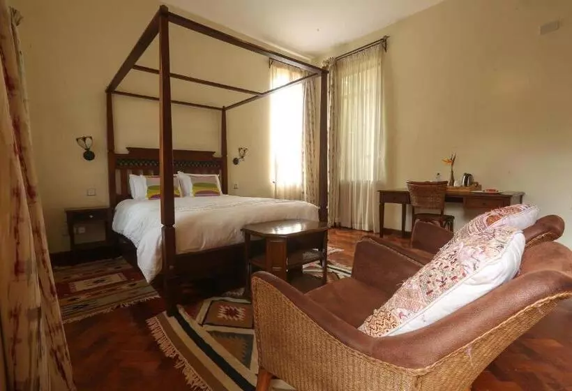 پانسیون Zereniti House