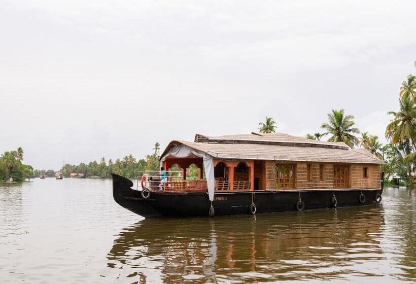 호텔 Oyo 16841 Sree Vinayaka