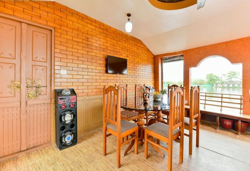 호텔 Oyo 16841 Sree Vinayaka