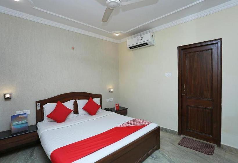 Oyo 10515 Hotel Vishnu Villas