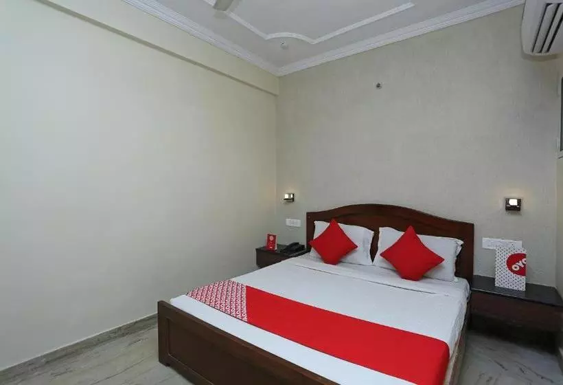 Oyo 10515 Hotel Vishnu Villas