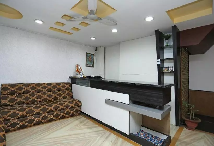 Oyo 10515 Hotel Vishnu Villas