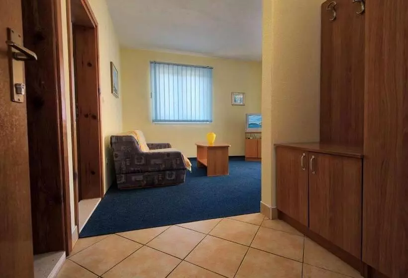 پانسیون Apartmani Jogunica
