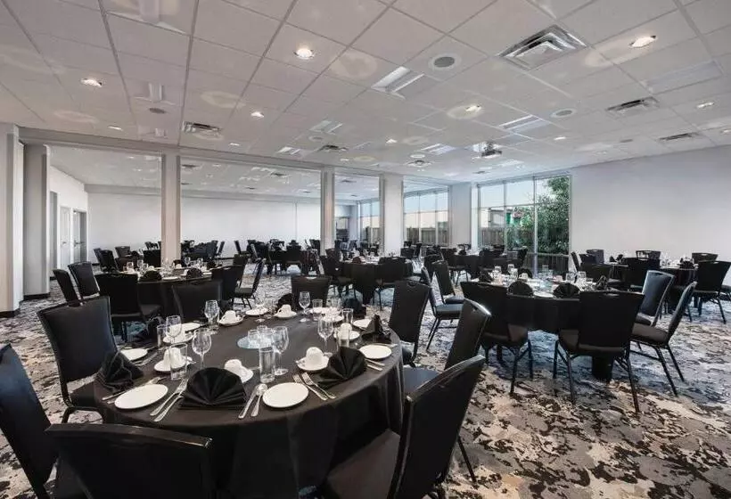 ホテル Residence Inn By Marriott Winnipeg