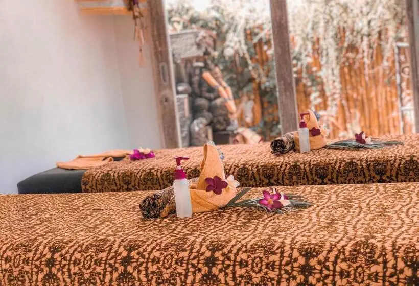 پانسیون Auora Guest House