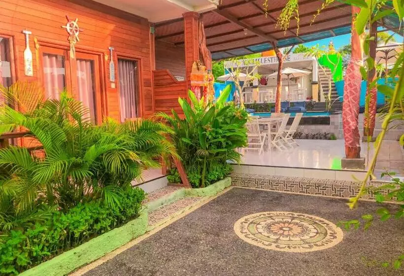 پانسیون Auora Guest House