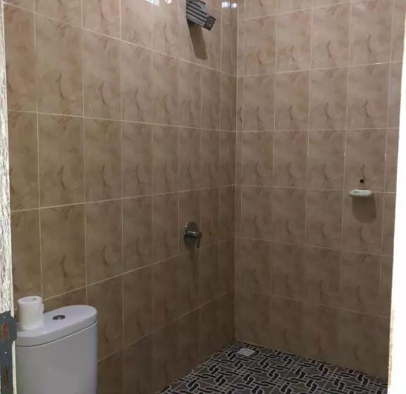 پانسیون Auora Guest House